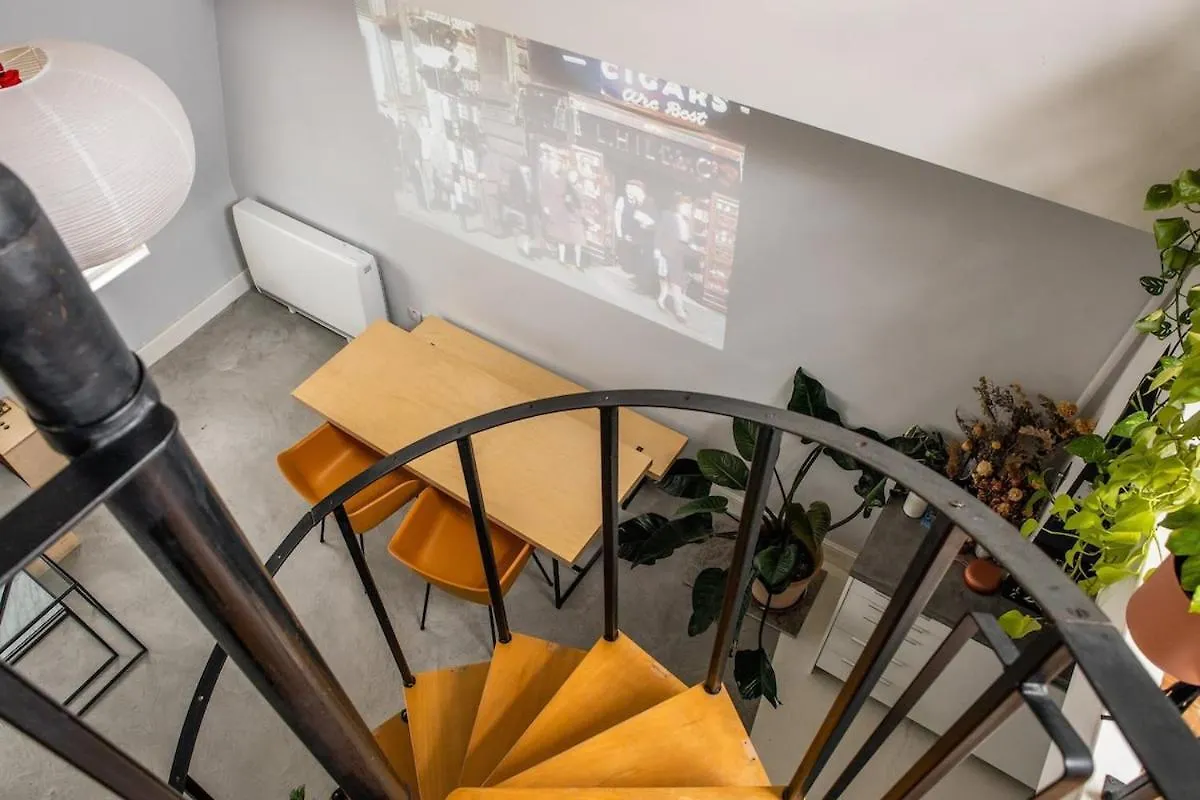 Stylish Georgian Loft 3Beds In London Apartment
